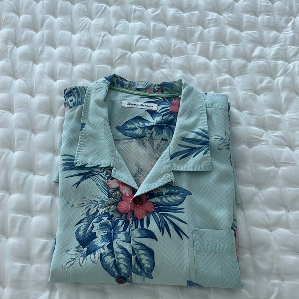 Tommy Bahama Blue Casual Button Down Shirt with Tropical Design